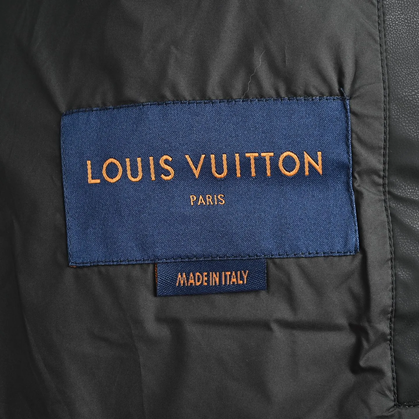 Louis Vuitton/Louis Vuitton embossed embossed down jacket